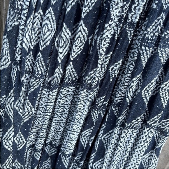 NWT Velvet By Graham & Spencer Mali Print Maxi Dress - Picture 13 of 14